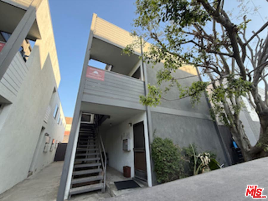 Property photo for 36 Horizon Avenue, Venice, CA
