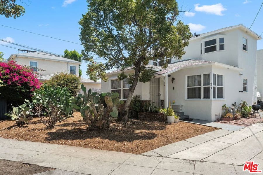Property photo for 422 N Everett Street, Glendale, CA