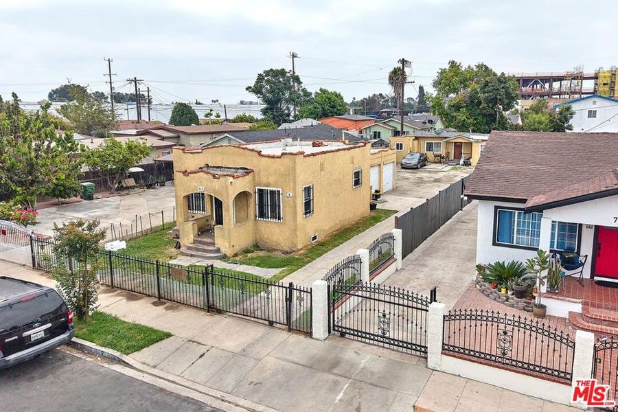 Property photo for 718 E 110th Street, Los Angeles, CA