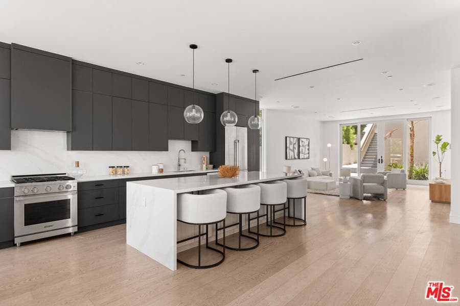 Property photo for 732 Indiana Avenue, Venice, CA
