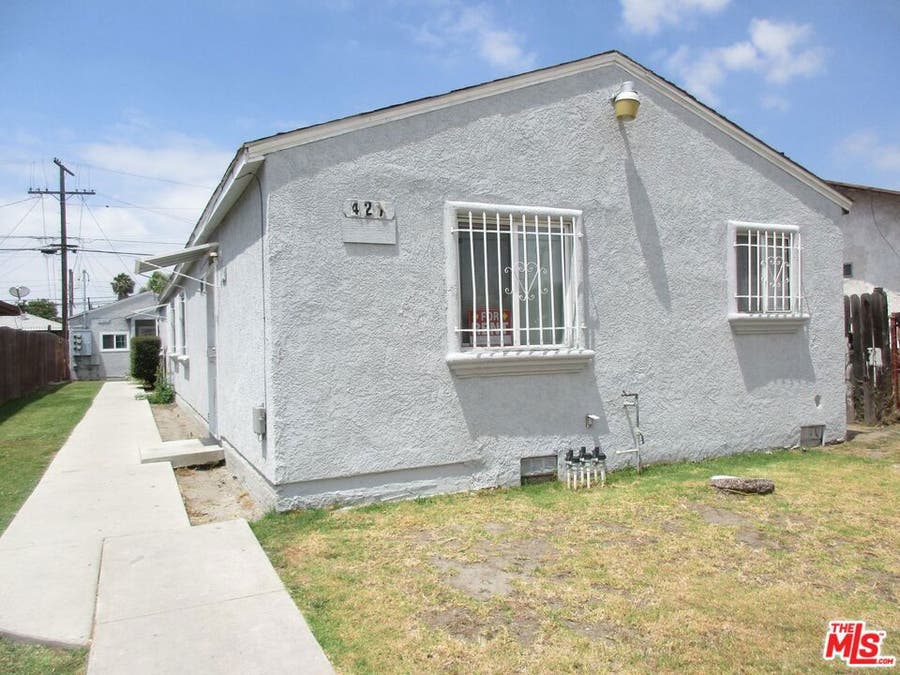 Property photo for 427 E 98th Street, Los Angeles, CA