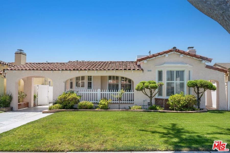 Property photo for 7905 West Boulevard, Inglewood, CA