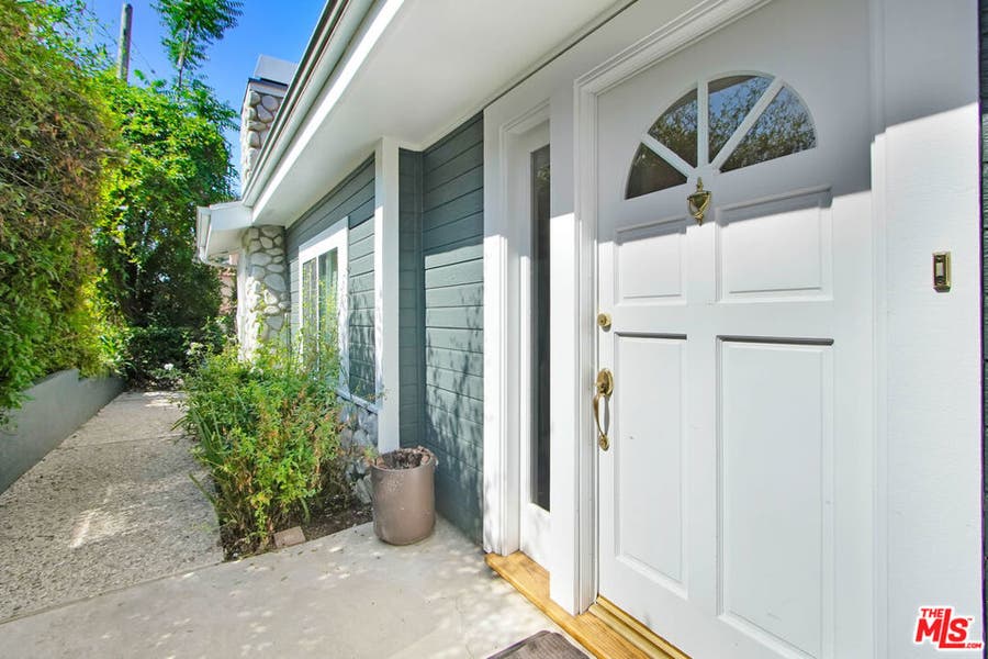 Property photo for 2401 Olive Avenue, La Crescenta, CA