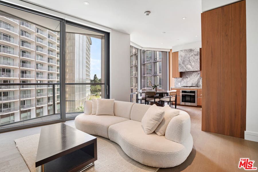 Property photo for 211 W Elm Court, #3C, Los Angeles, CA