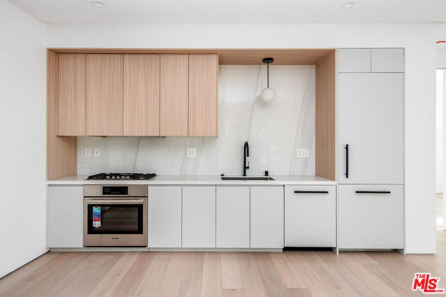 Property photo for 1136 N La Cienega Boulevard, #402, West Hollywood, CA