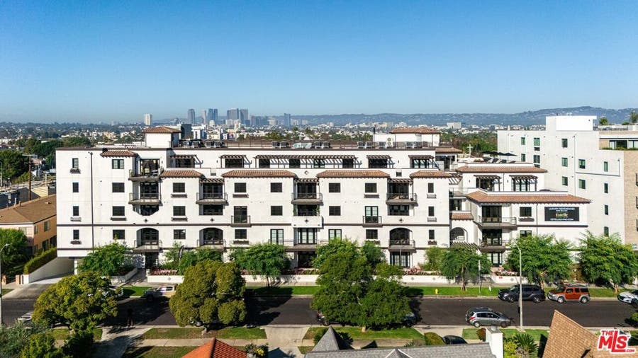 Property photo for 1333 S Orange Grove Avenue, #204, Los Angeles, CA