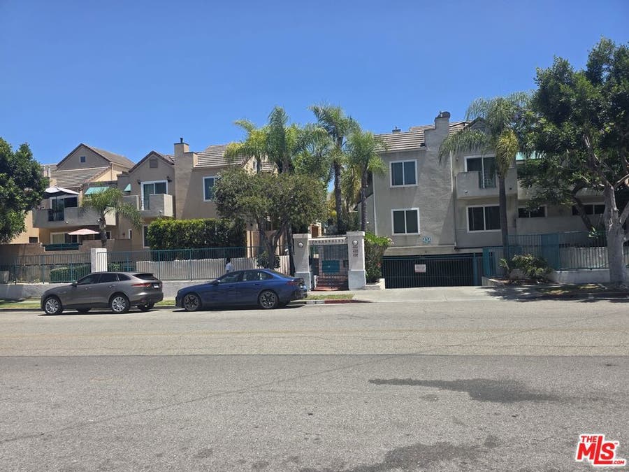 Property photo for 438 E Spruce Avenue, #133, Inglewood, CA