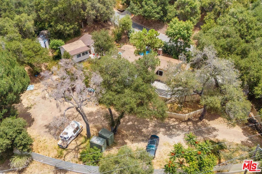 Property photo for 360 N Topanga Canyon Boulevard, Topanga, CA