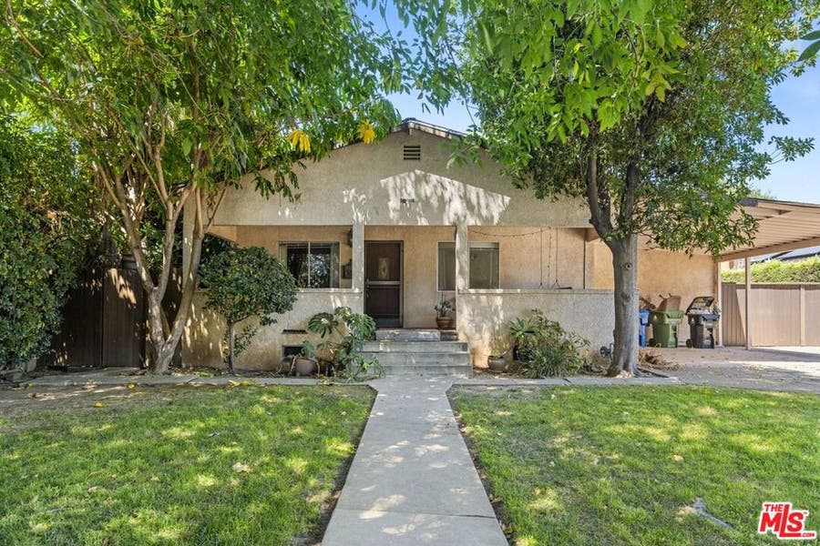 Property photo for 5723 Stansbury Avenue, Sherman Oaks, CA