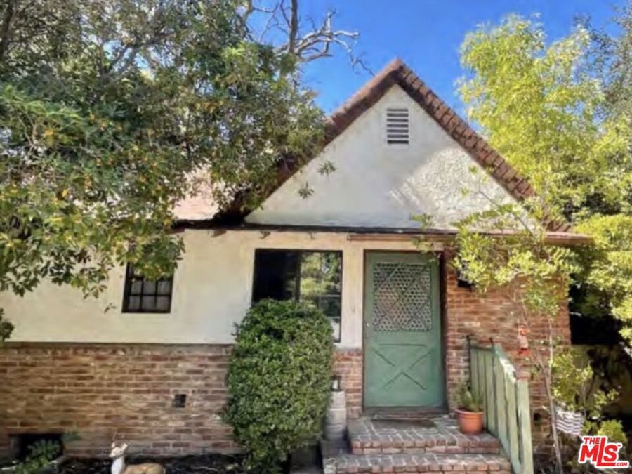 Property photo for 5019 Genesta Avenue, Encino, CA
