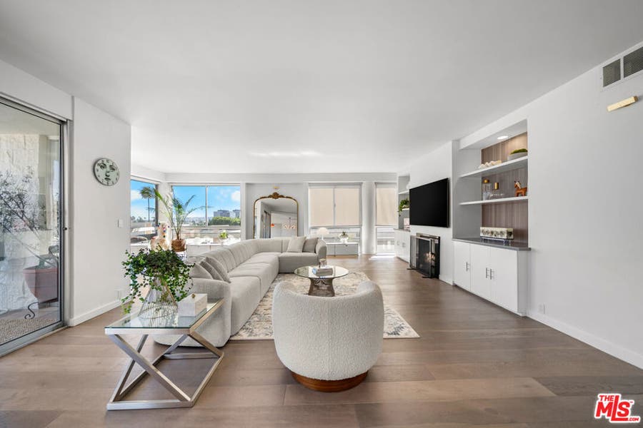 Property photo for 320 N Maple Drive, #507, Beverly Hills, CA