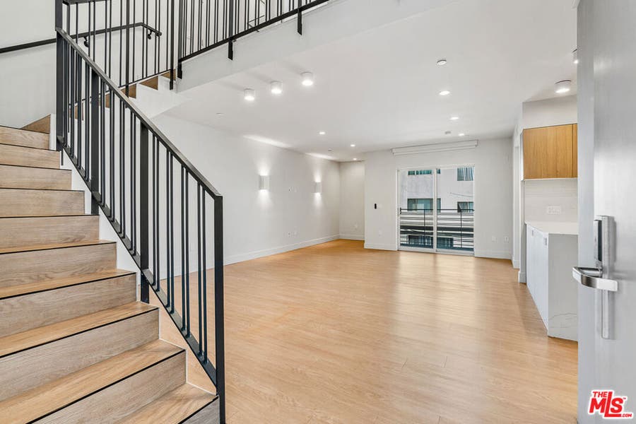Property photo for 11837 Mayfield Avenue, #302, Los Angeles, CA