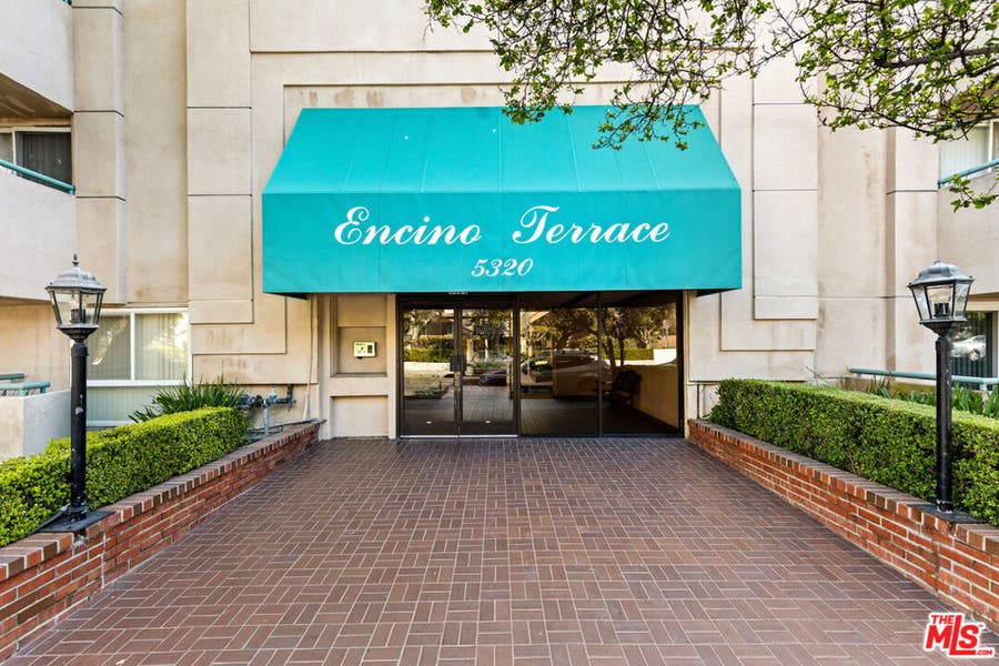 Property photo for 5320 Zelzah Avenue, #214, Encino, CA