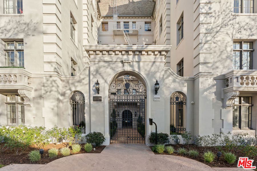 Property photo for 308 N Sycamore, #102, Los Angeles, CA