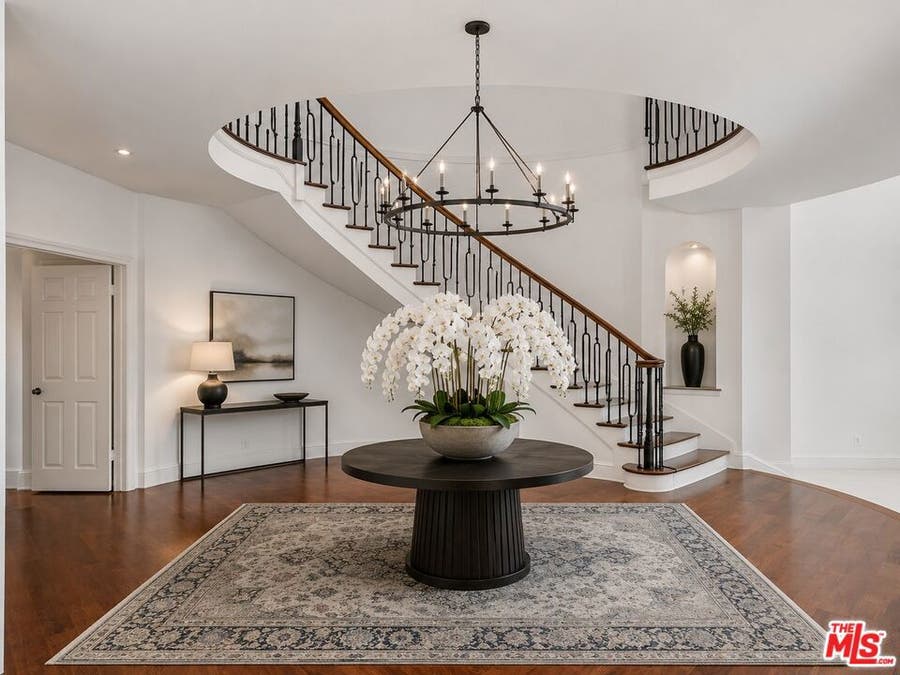 Property photo for 12386 Ridge Circle, Los Angeles, CA