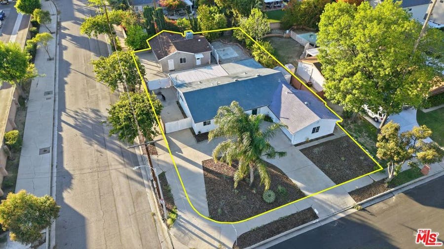 Property photo for 10401 Amigo Avenue, Porter Ranch, CA