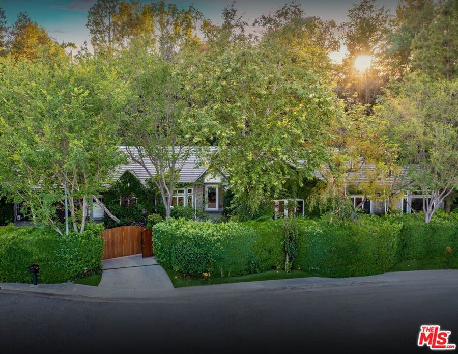 Property photo for 19012 Dorlon Drive, Tarzana, CA