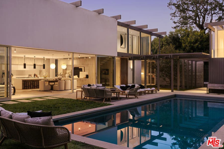 Property photo for 15520 Hamner Drive, Los Angeles, CA