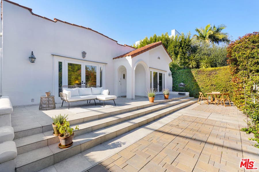 Property photo for 801 N Laurel Avenue, Los Angeles, CA