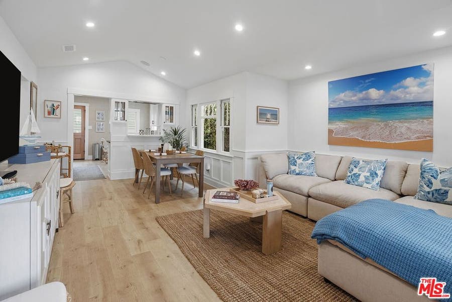 Property photo for 204 S Broadway, Redondo Beach, CA