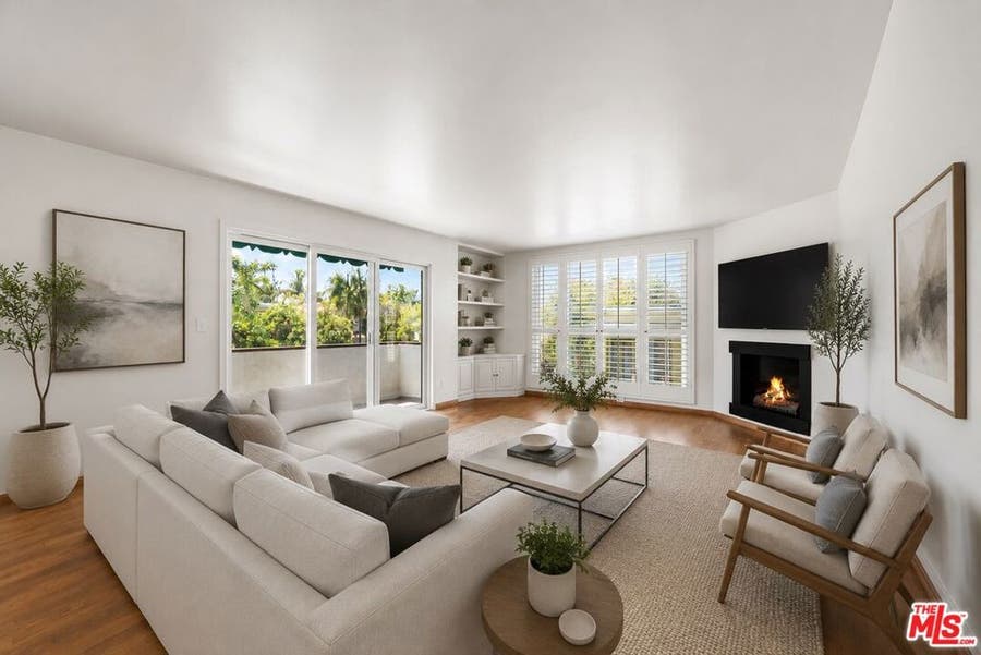 Property photo for 1127 10th St, #201, Santa Monica, CA