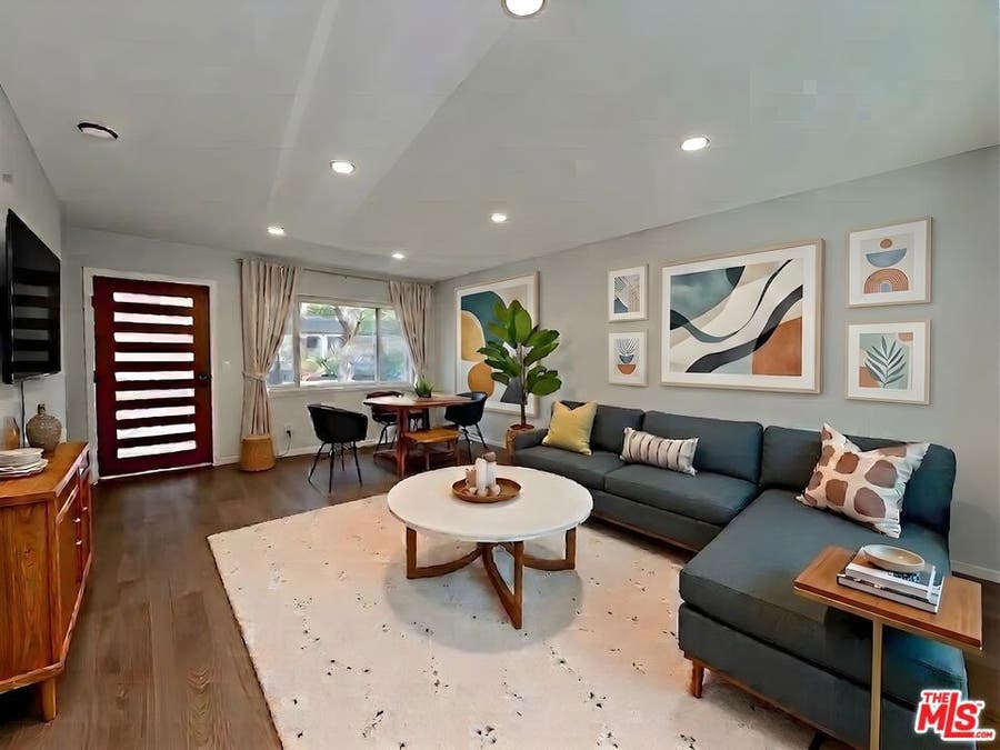 Property photo for 903 S Barrington Avenue, Los Angeles, CA