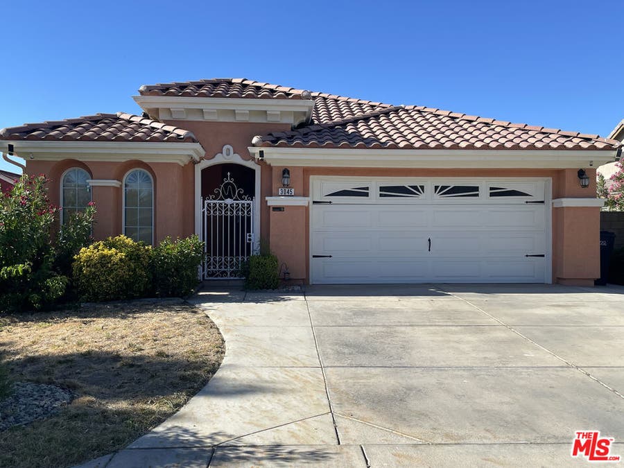 Property photo for 3045 E Newgrove Street, Lancaster, CA