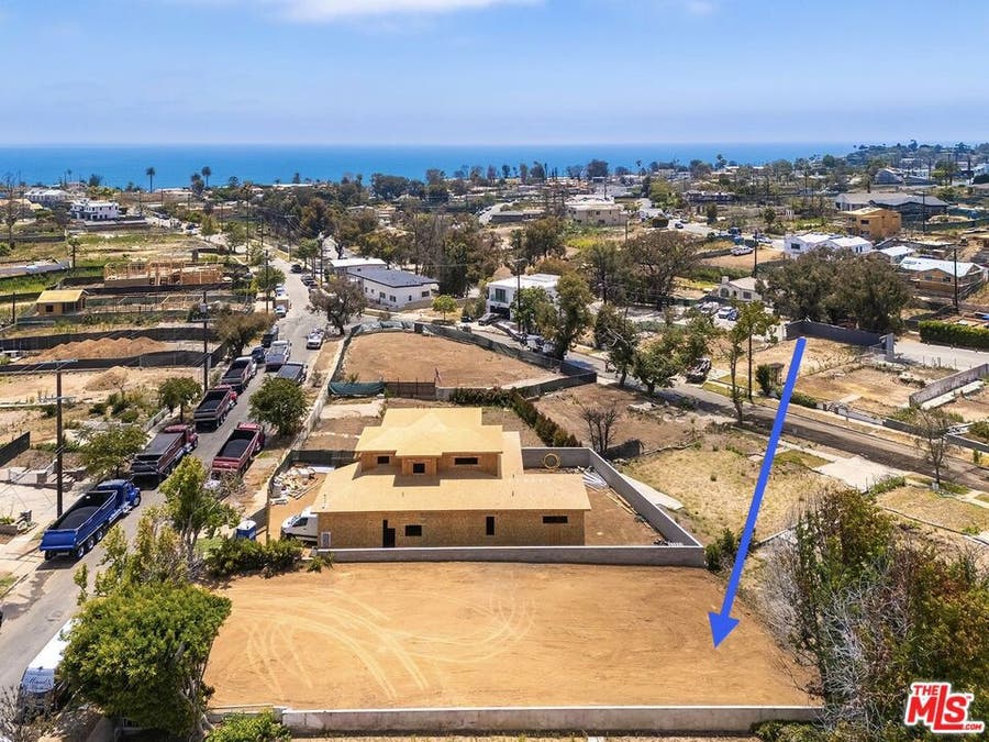 Property photo for 629 N Las Casas Avenue, Pacific Palisades, CA