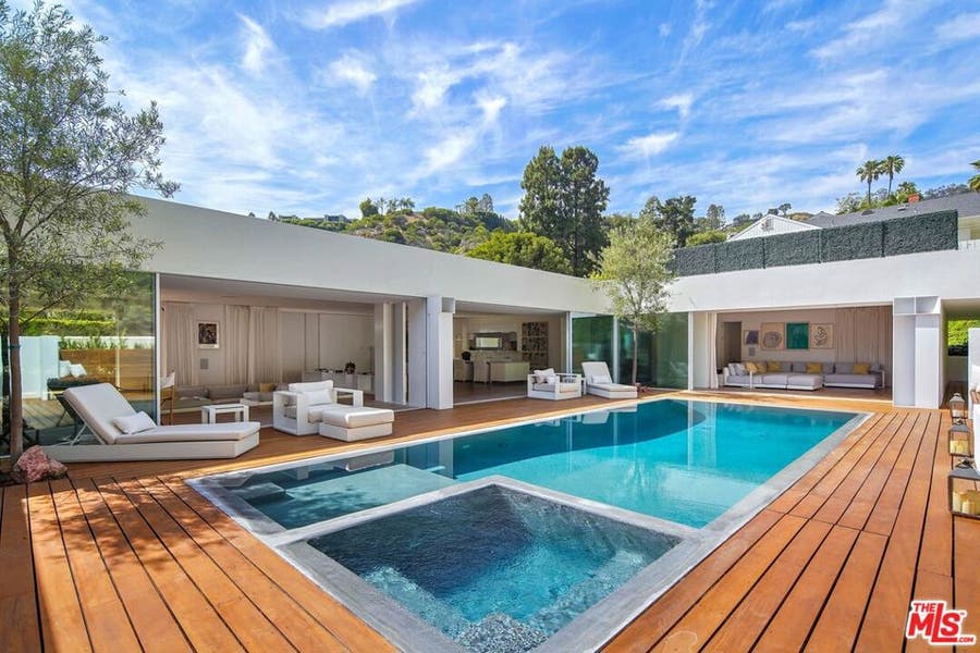 Property photo for 1106 N Hillcrest Road, Beverly Hills, CA