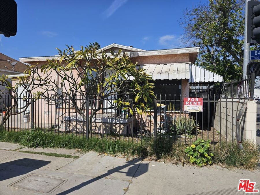 Property photo for 263 E 84th Place, Los Angeles, CA