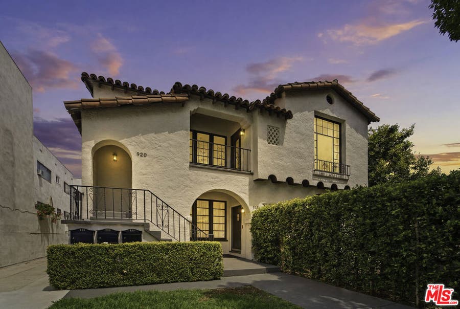 Property photo for 920 N Genesee Avenue, West Hollywood, CA
