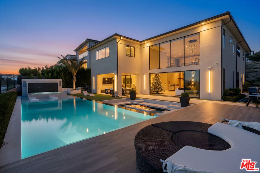 Property photo for 20306 W Willoughby Lane, Porter Ranch, CA