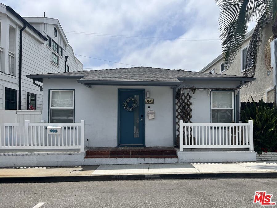 Property photo for 416 Longfellow Avenue, Hermosa Beach, CA