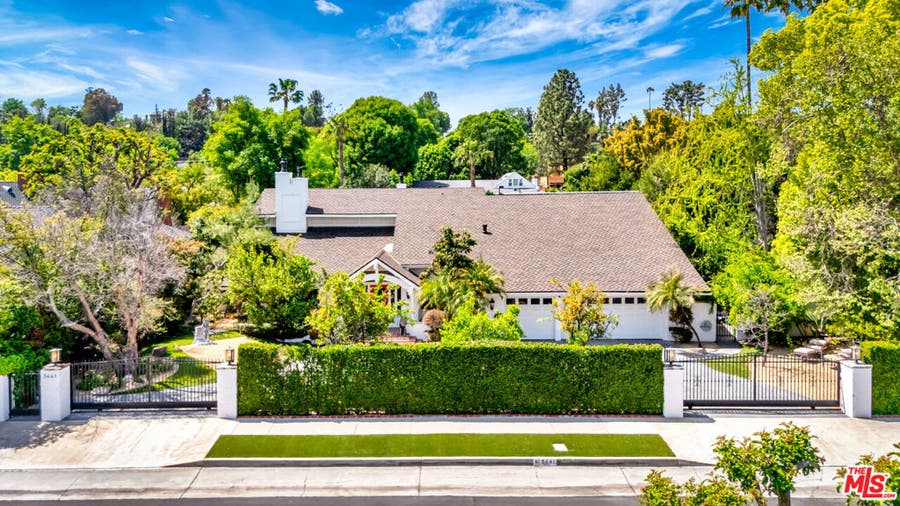 Property photo for 5441 Calvin Avenue, Tarzana, CA