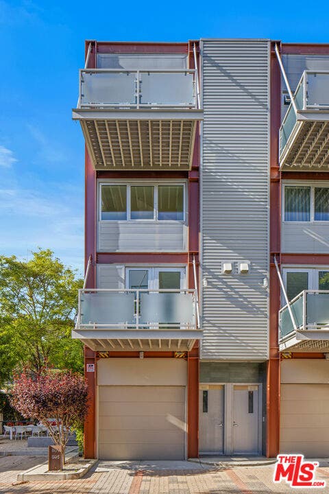 Property photo for 3450 Cahuenga Boulevard, #801, Los Angeles, CA