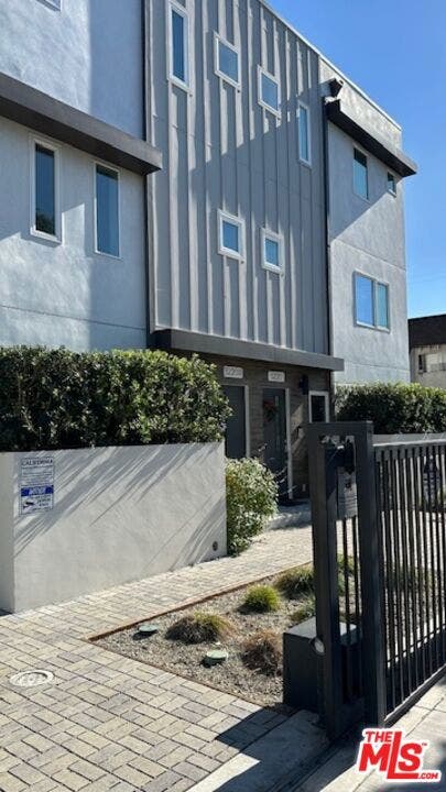 Property photo for 5226 Satsuma Avenue, North Hollywood, CA