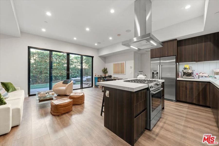 Property photo for 556 N Flores Street, #2B, West Hollywood, CA