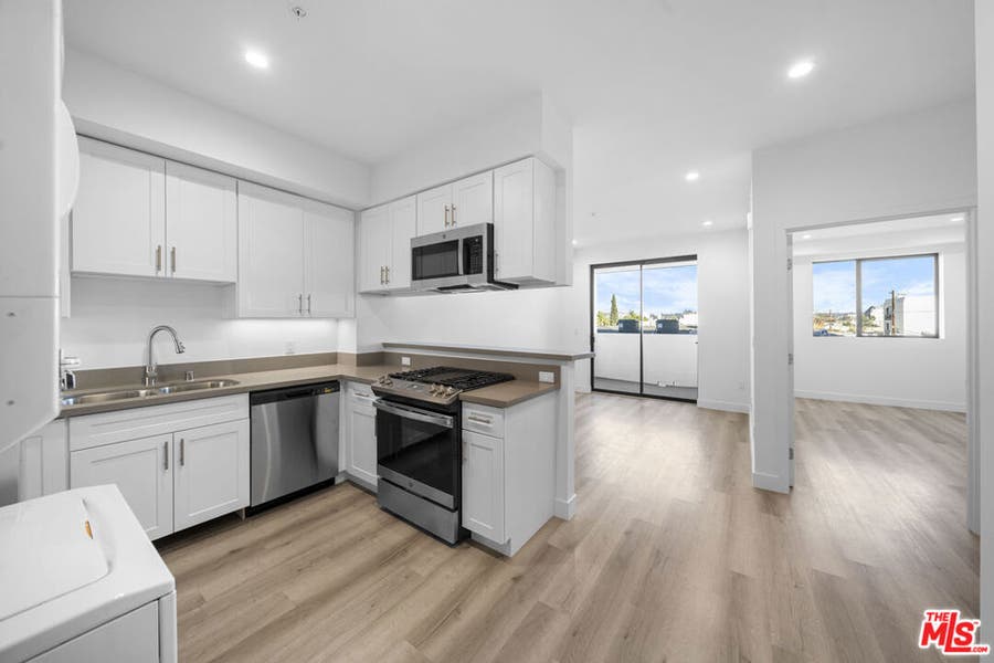 Property photo for 5612 Lexington Avenue, #304, Los Angeles, CA