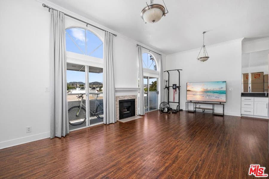 Property photo for 12001 Goshen Avenue, #303, Los Angeles, CA