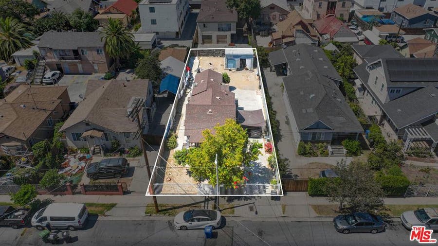 Property photo for 1525 W 37th Street, Los Angeles, CA