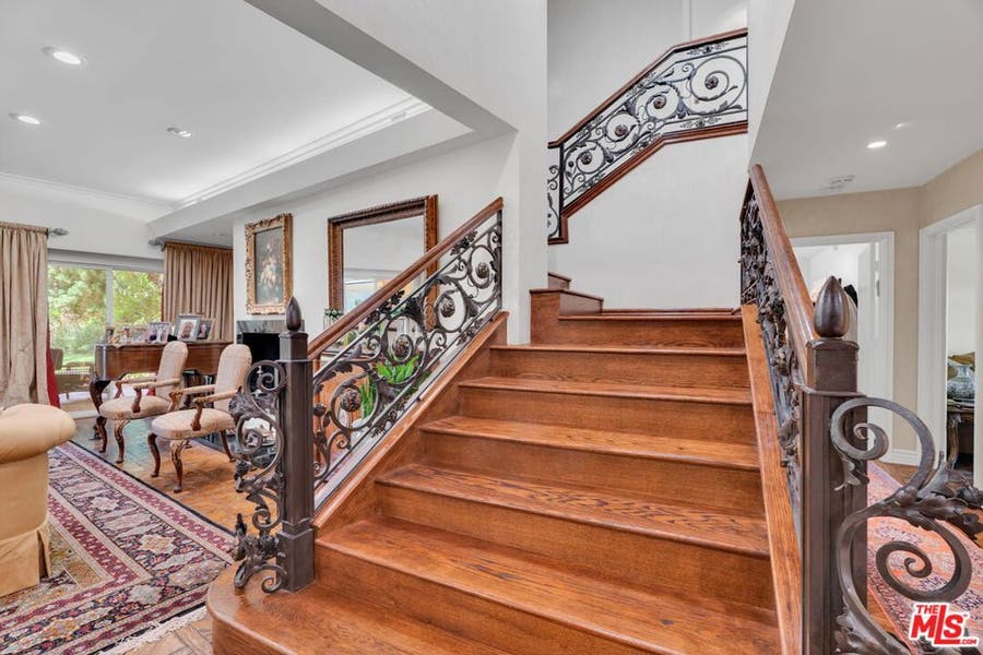 Property photo for 701 N Sierra Drive, Beverly Hills, CA