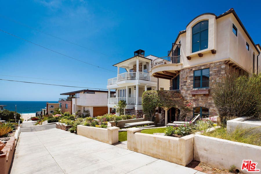 Property photo for 221 3rd Street, Manhattan Beach, CA