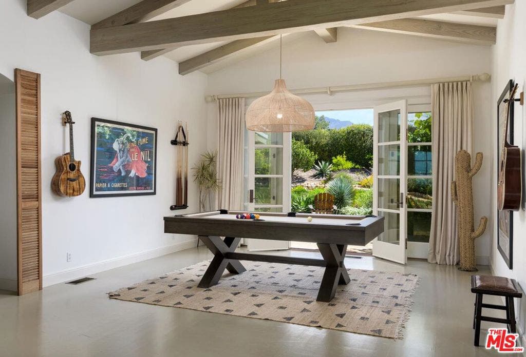 320 Ortega Ridge Road, Santa Barbara, CA 93108
