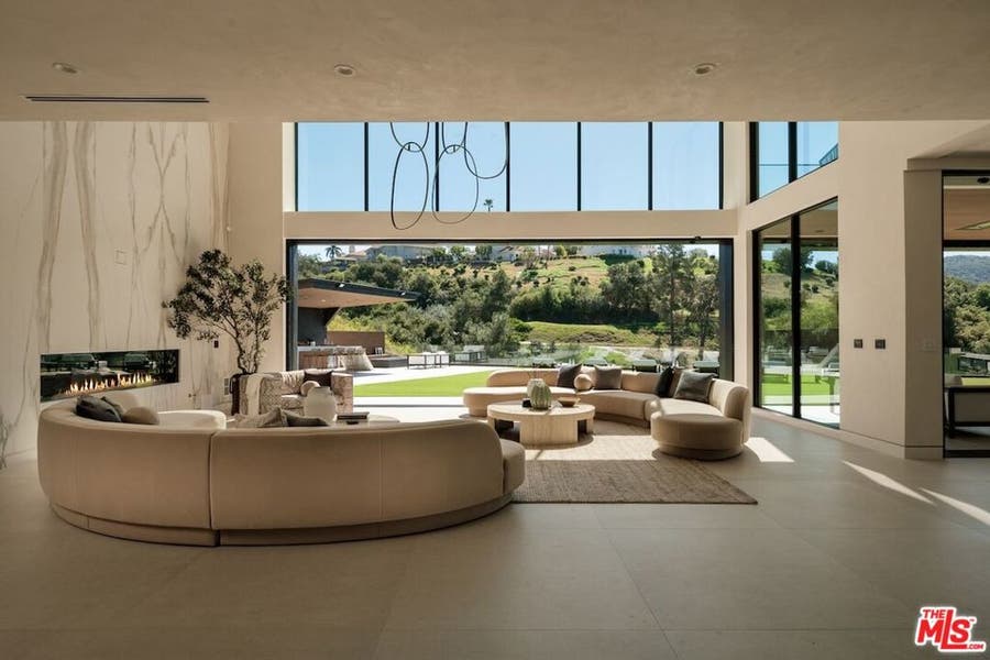 Property photo for 19378 Lemmer Drive, Tarzana, CA