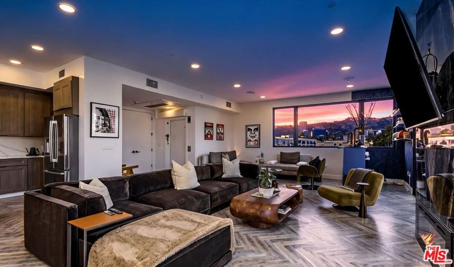 Property photo for 137 N Doheny Drive, #2, Los Angeles, CA