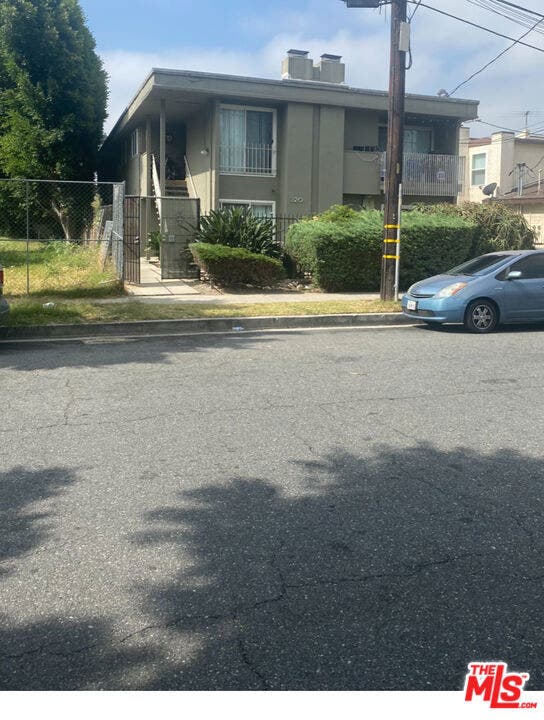Property photo for 320 Lime Street, Inglewood, CA