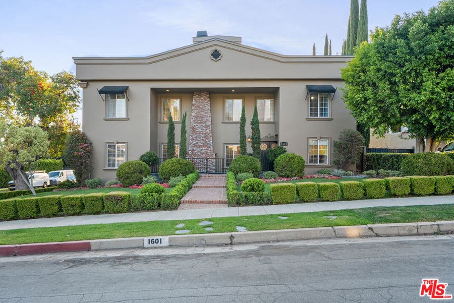 Property photo for 1601 Ard Eevin Avenue, Glendale, CA