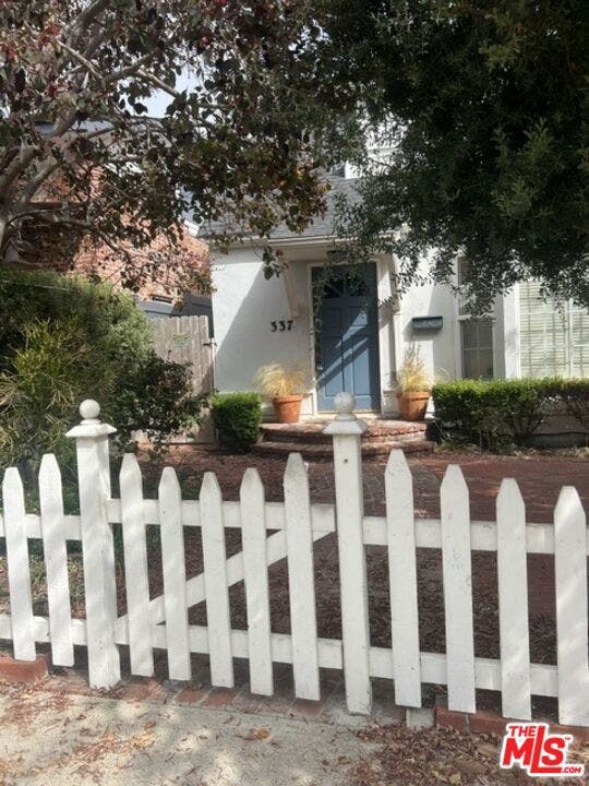 Property photo for 337 8th Street, Manhattan Beach, CA