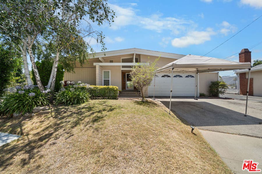 Property photo for 3114 Henrietta Avenue, La Crescenta, CA
