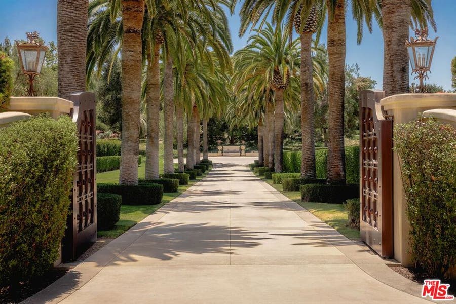 Property photo for 6853 Rancho Valencia Road, Rancho Santa Fe, CA
